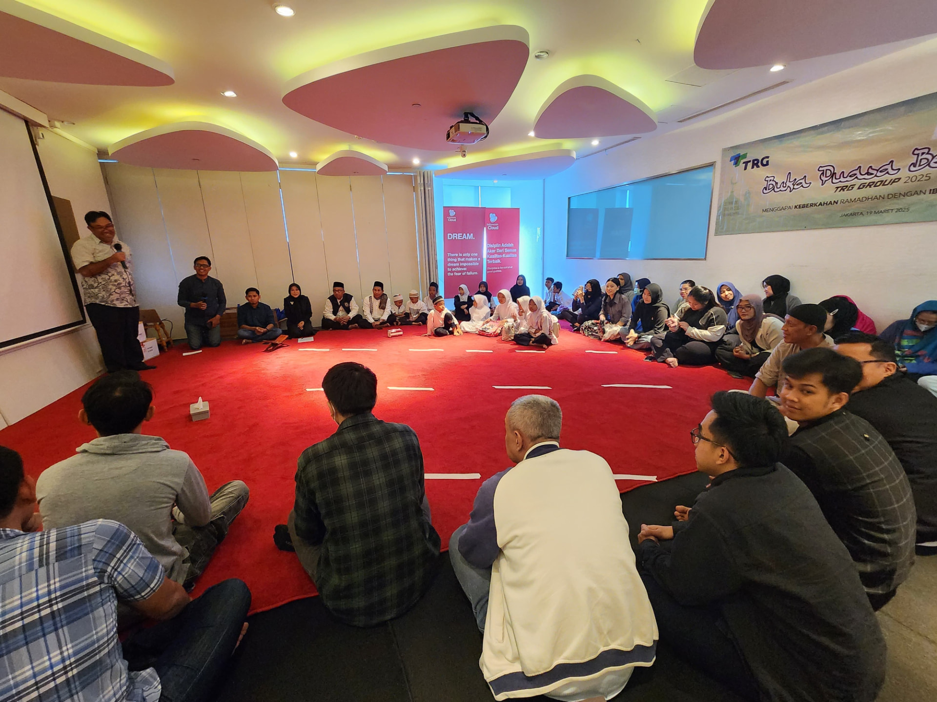 APT Group Buka Puasa Bersama