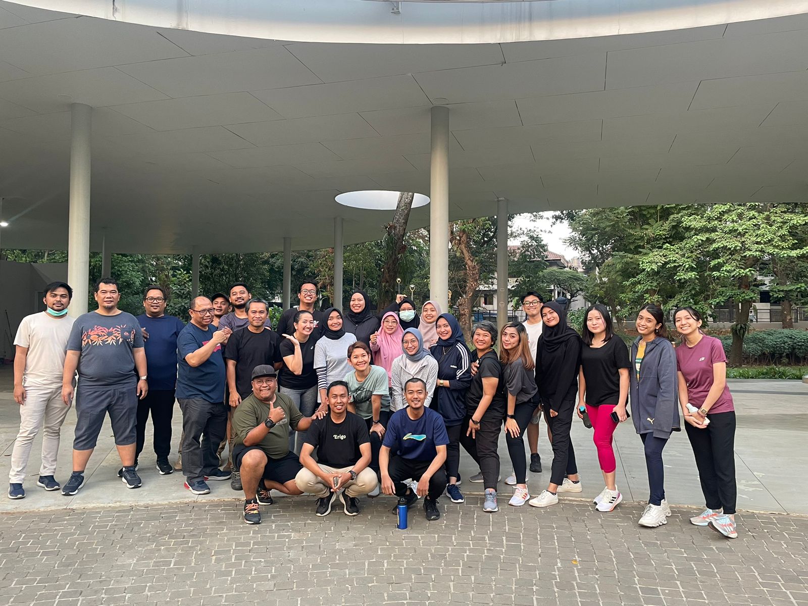 APT Group Sport — Jogging
